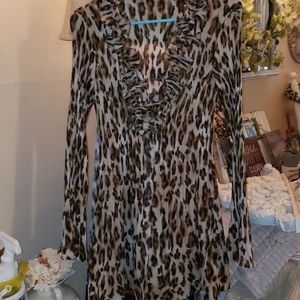 leopard sheet ruffle top.flow design stunning